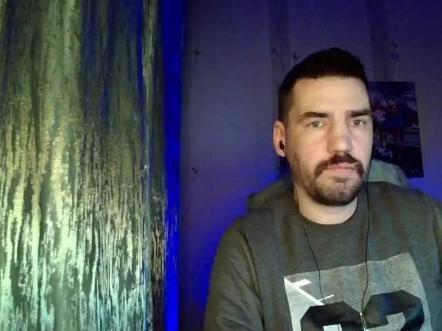 Live sex webcam photo for MaxmarkArt #292083240