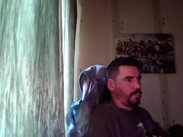 Live sex webcam photo for MaxmarkArt #292088139