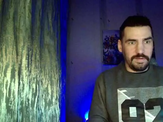 Live sex webcam photo for MaxmarkArt #292096946