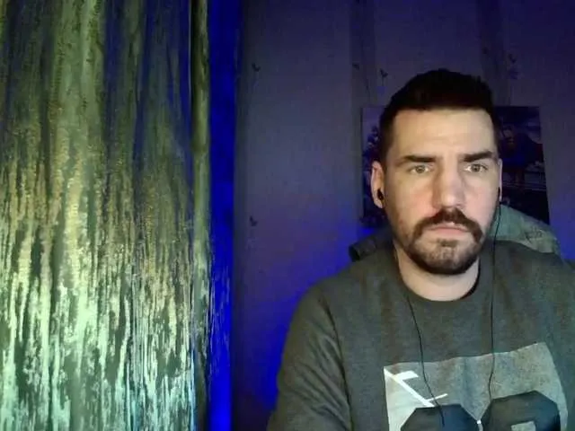 Live sex webcam photo for MaxmarkArt #292104664