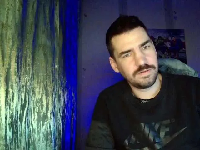 Live sex webcam photo for MaxmarkArt #292156959