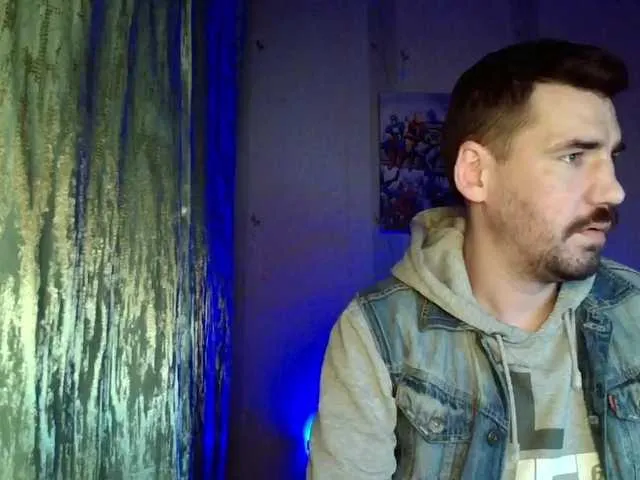 Live sex webcam photo for MaxmarkArt #292163439