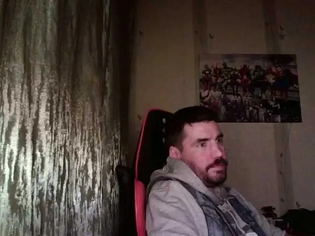 Live sex webcam photo for MaxmarkArt #292190983