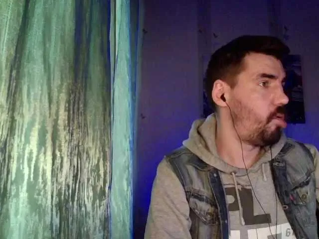 Live sex webcam photo for MaxmarkArt #292205174