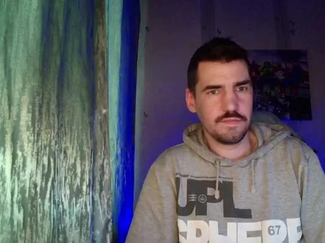 Live sex webcam photo for MaxmarkArt #292254441