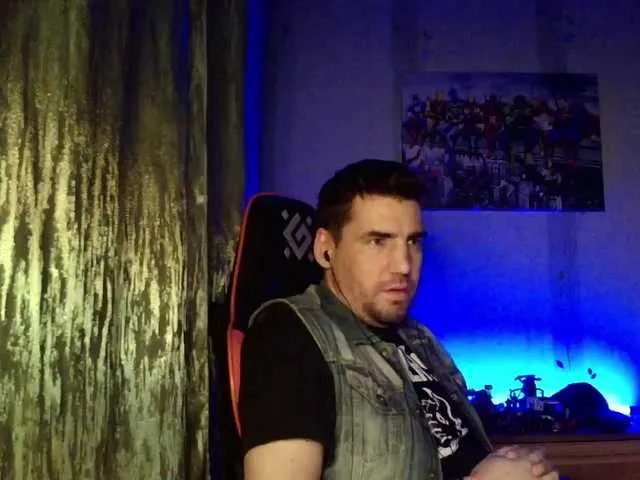 Live sex webcam photo for MaxmarkArt #292277345