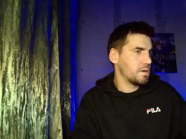 Live sex webcam photo for MaxmarkArt #292296484