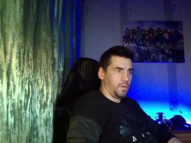 Live sex webcam photo for MaxmarkArt #292359802