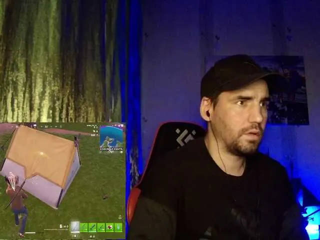 Live sex webcam photo for MaxmarkArt #292392937