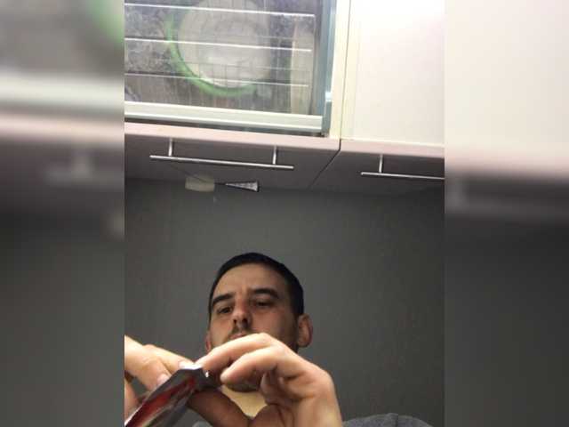 Live sex webcam photo for Maxpein198907 #277466150