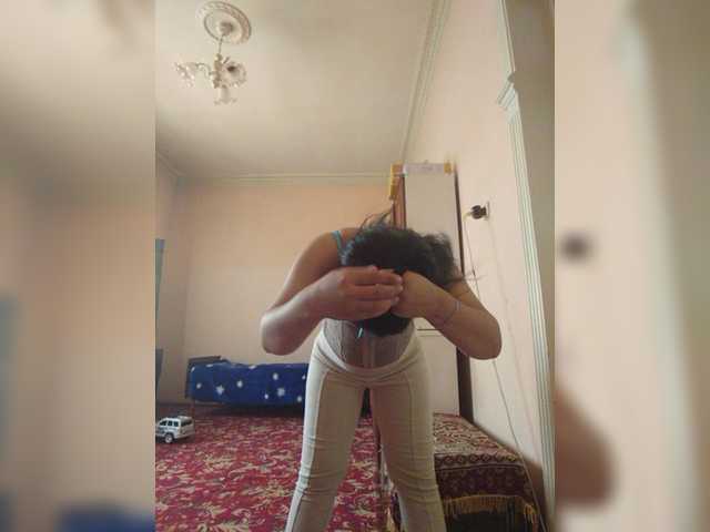 Live sex webcam photo for Maxxy6 #273523032