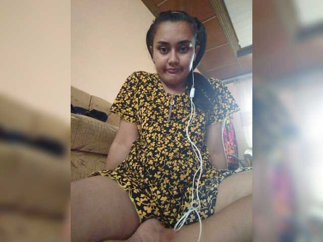 Live sex webcam photo for Maxxy6 #273537785