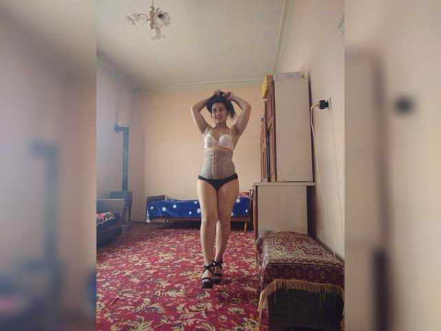 Live sex webcam photo for Maxxy6 #273547298