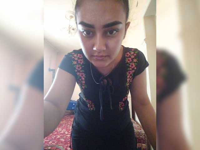 Live sex webcam photo for Maxxy6 #273609768