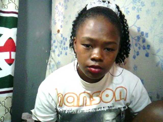 Live sex webcam photo for May-sexy #275558067