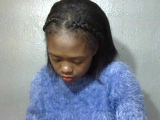 Live sex webcam photo for May-sexy #275603457