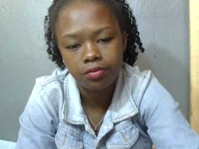 Live sex webcam photo for May-sexy #275690354