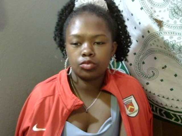 Live sex webcam photo for May-sexy #275712320