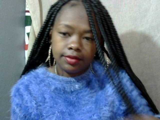 Live sex webcam photo for May-sexy #276017663