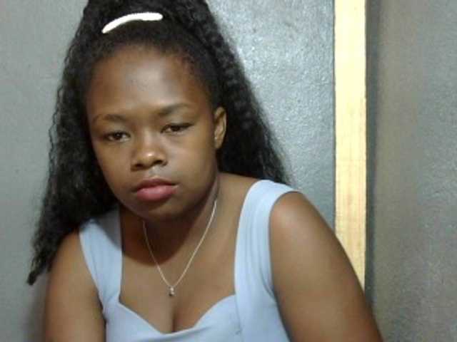 Live sex webcam photo for May-sexy #276216670