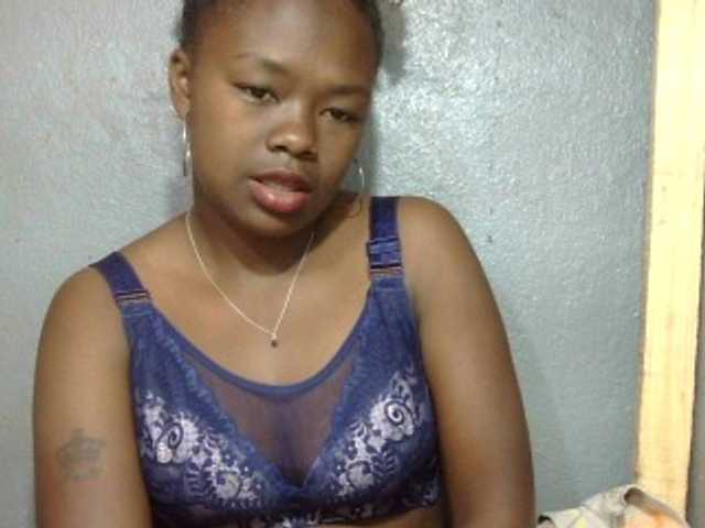 Live sex webcam photo for May-sexy #276282632