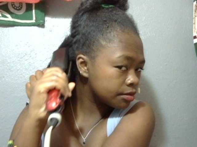 Live sex webcam photo for May-sexy #276309702