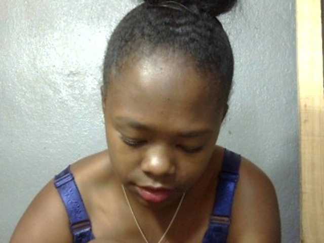 Live sex webcam photo for May-sexy #276332153