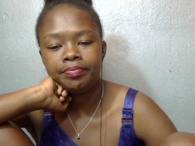 Live sex webcam photo for May-sexy #276333955