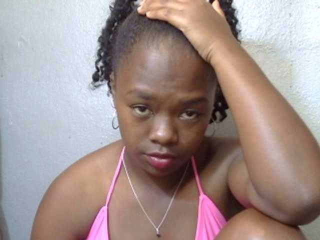 Live sex webcam photo for May-sexy #276383387