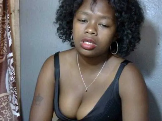 Live sex webcam photo for May-sexy #276598413