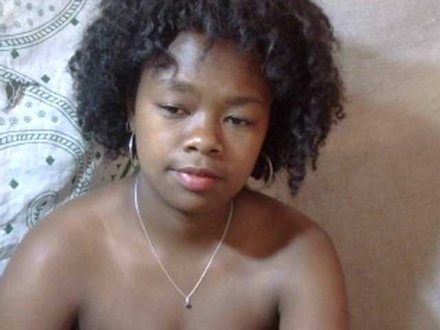 Live sex webcam photo for May-sexy #276605514