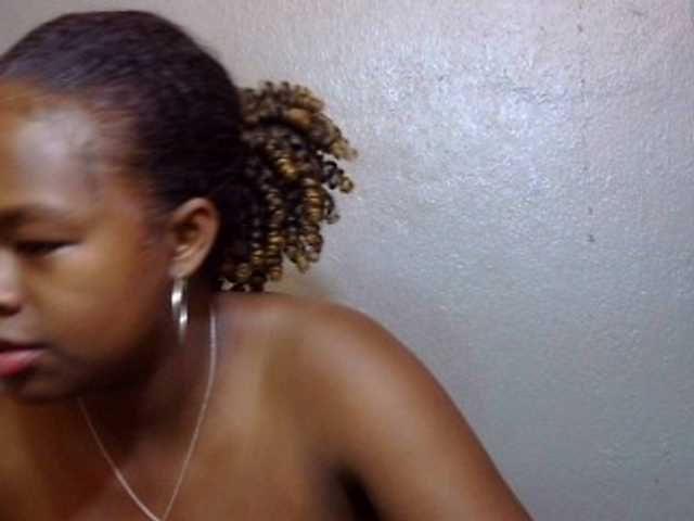 Live sex webcam photo for May-sexy #276646796