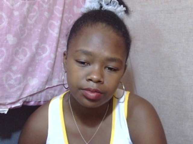 Live sex webcam photo for May-sexy #276680831