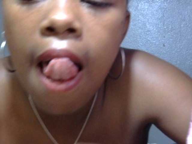 Live sex webcam photo for May-sexy #276697438