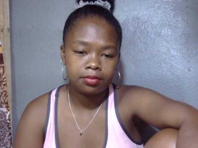 Live sex webcam photo for May-sexy #276703756