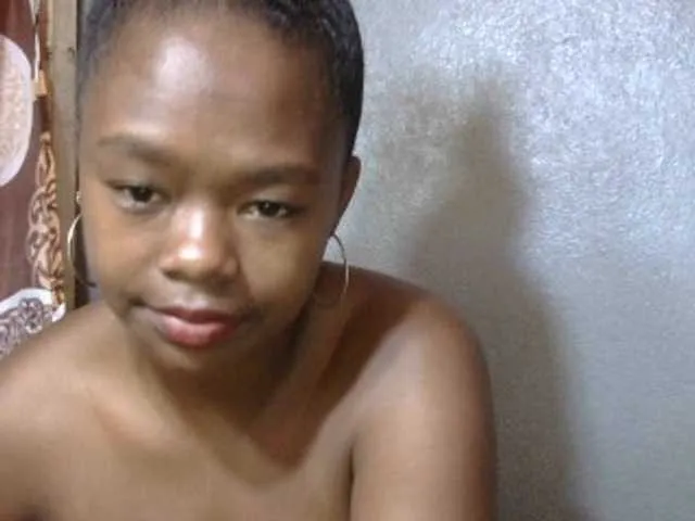 Live sex webcam photo for May-sexy #276807811