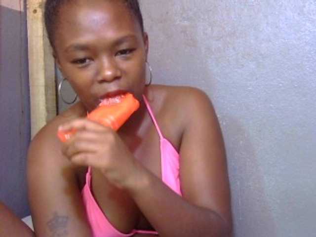 Live sex webcam photo for May-sexy #276808970