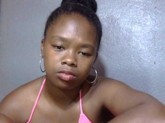 Live sex webcam photo for May-sexy #276814810