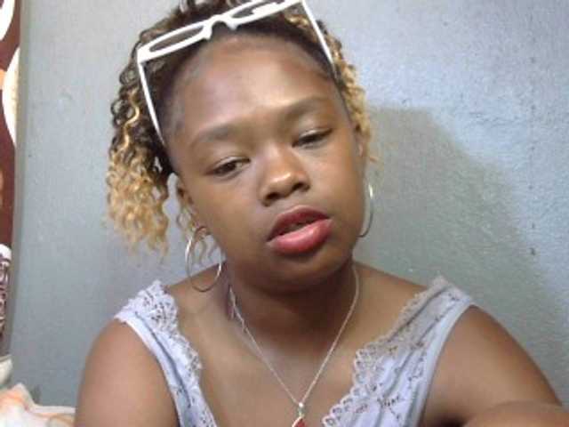 Live sex webcam photo for May-sexy #276939055