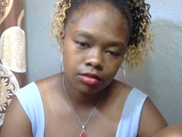 Live sex webcam photo for May-sexy #276952661