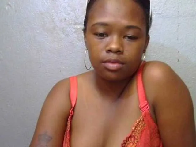 Live sex webcam photo for May-sexy #277110463