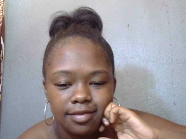 Live sex webcam photo for May-sexy #277145738