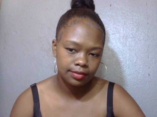 Live sex webcam photo for May-sexy #277192237