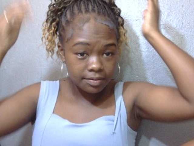 Live sex webcam photo for May-sexy #277205008