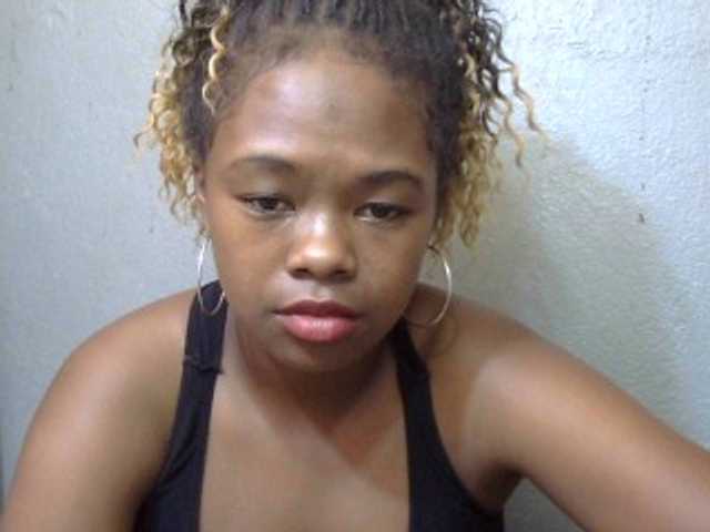 Live sex webcam photo for May-sexy #277236173