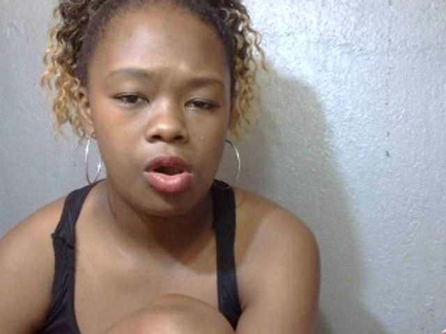 Live sex webcam photo for May-sexy #277241815