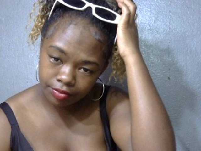 Live sex webcam photo for May-sexy #277264061