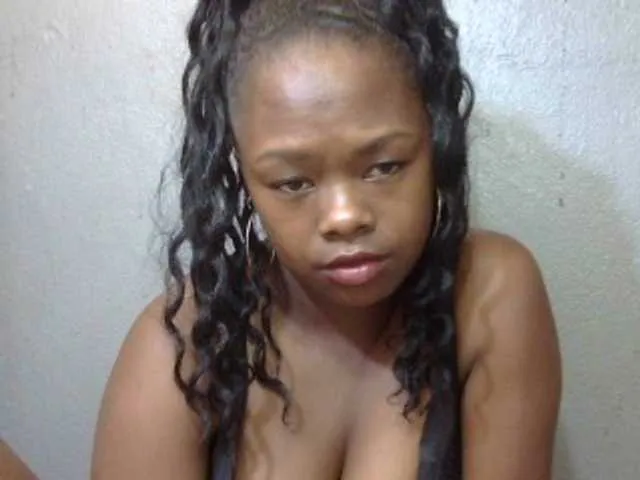 Live sex webcam photo for May-sexy #277351981