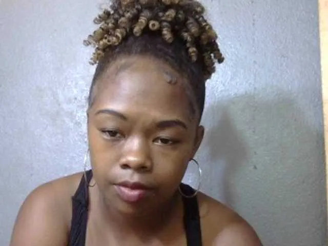 Live sex webcam photo for May-sexy #277364387