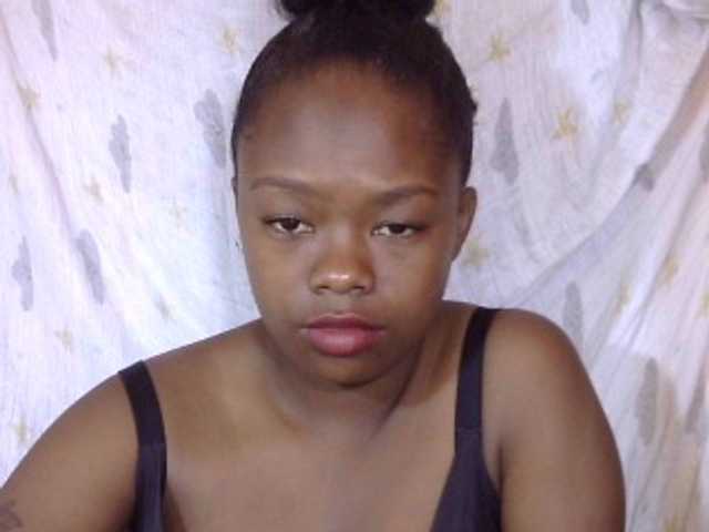 Live sex webcam photo for May-sexy #277500199